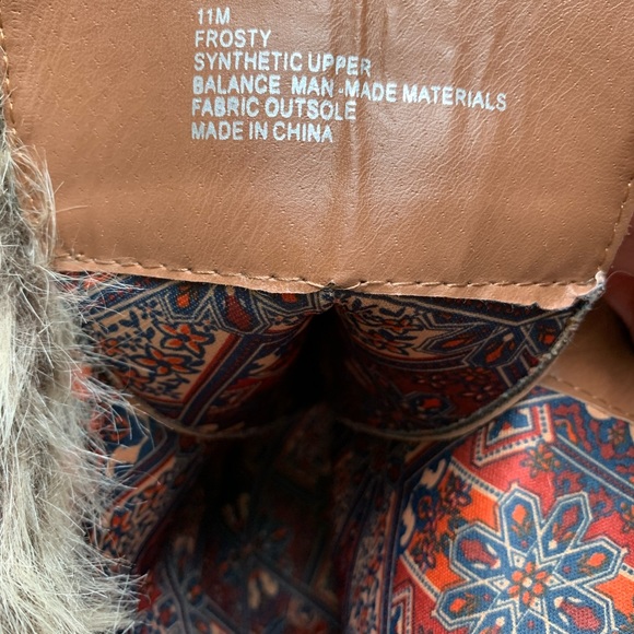 Winter Boots - Picture 4 of 5